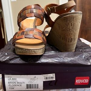 Never worn (forgot them) Brown multi color wedge sling back sandal